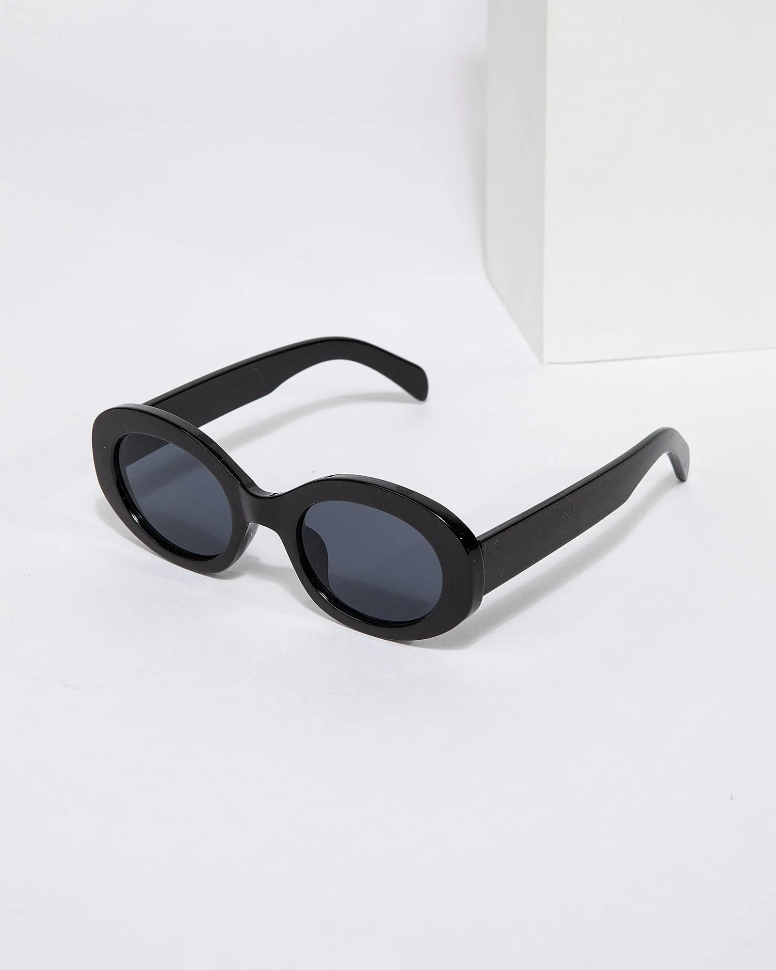 Black Oval Shaped Sunglasses