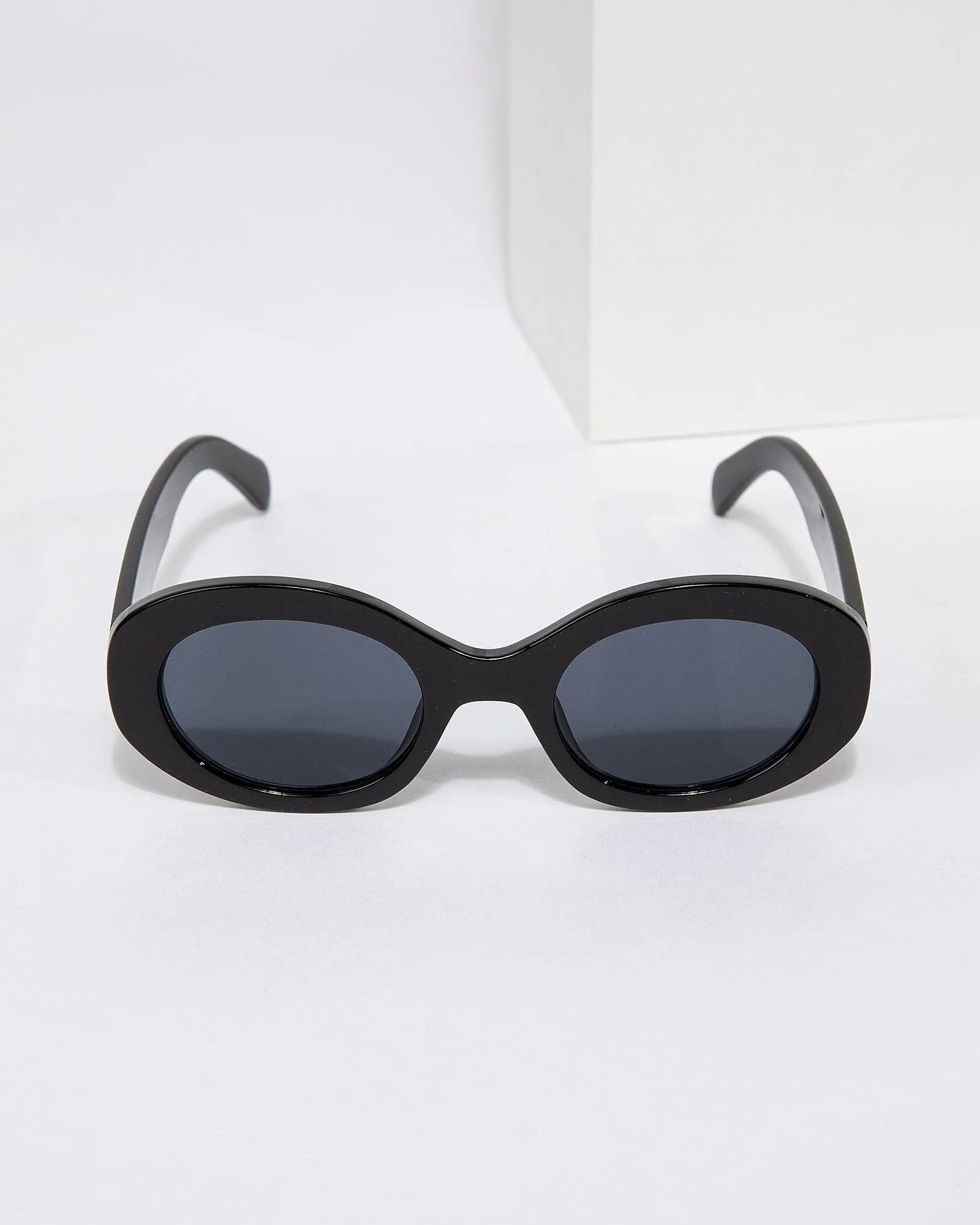 Black Oval Shaped Sunglasses