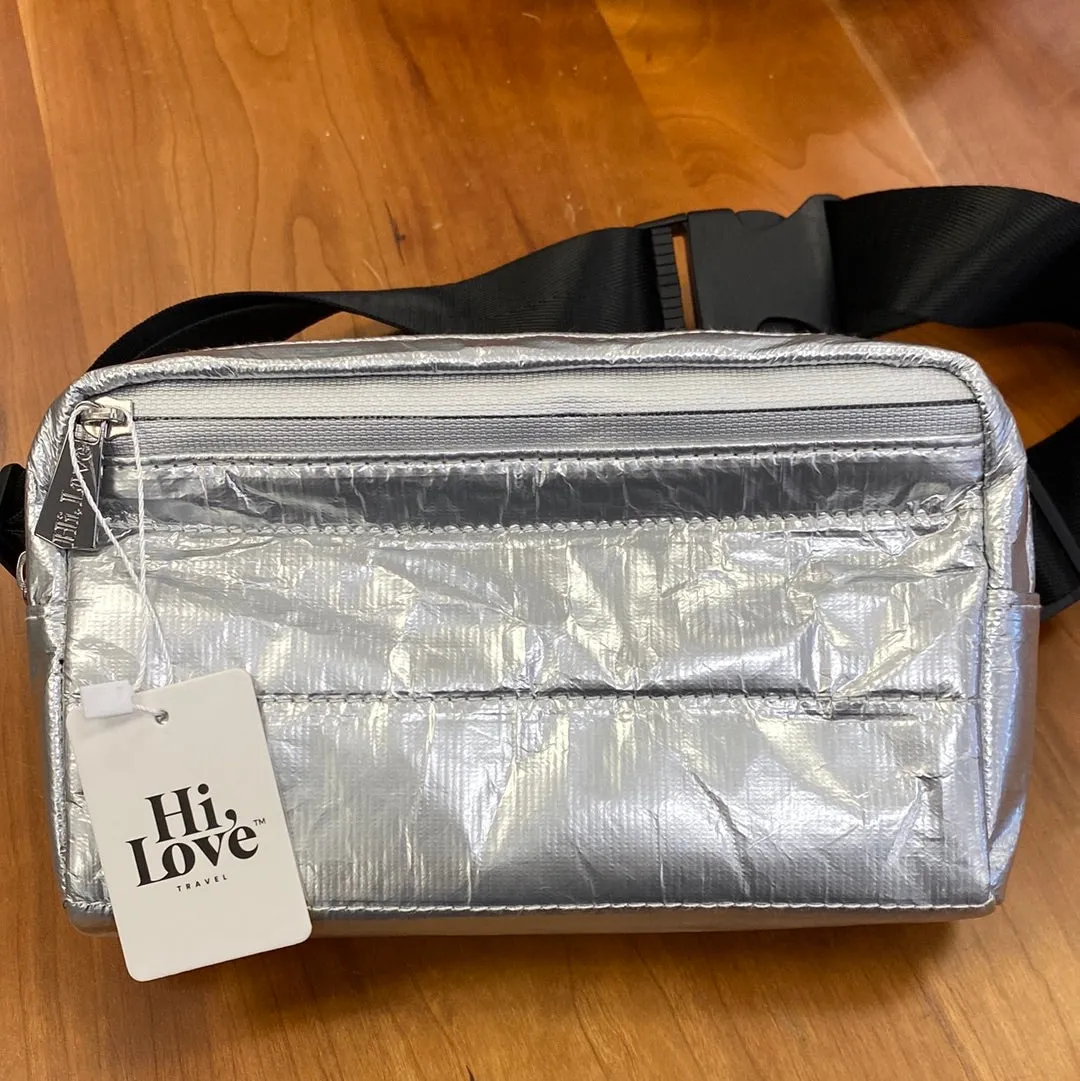 Fanny Pack Puffer - Metallic Silver